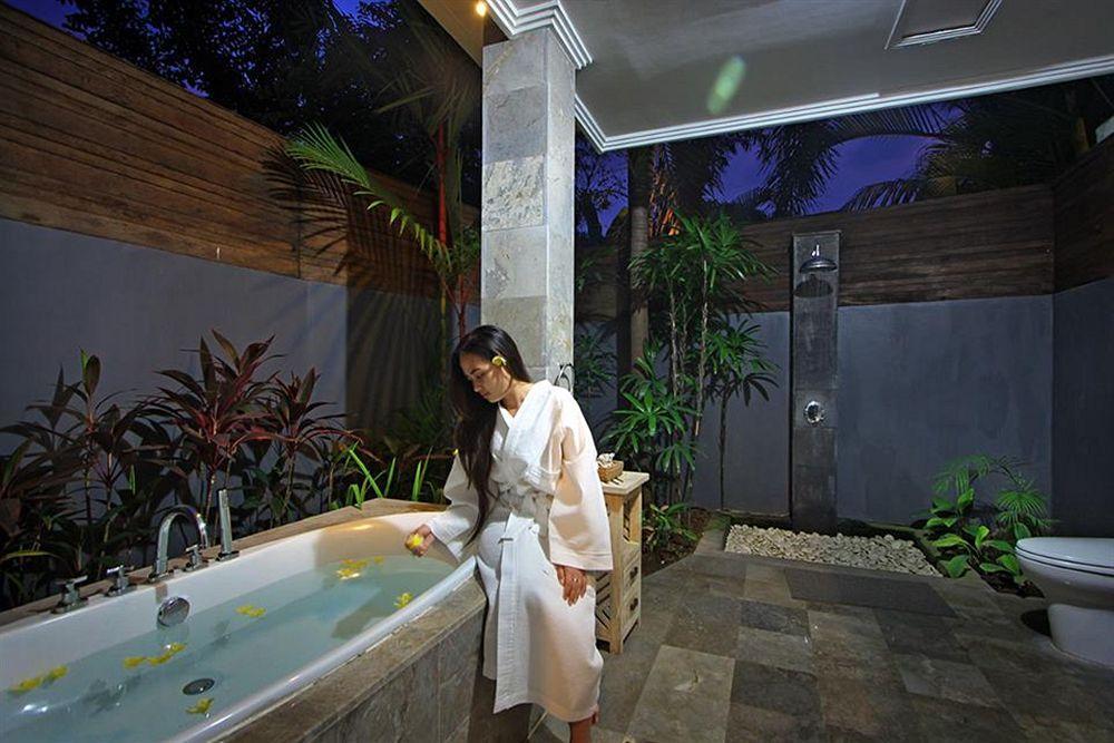 The Bale Tokek Vila Kuta Lombok Exterior foto